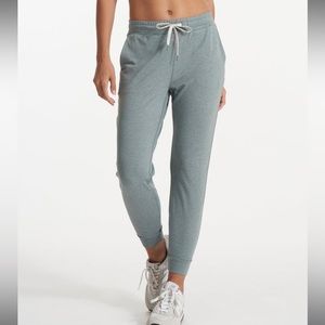 Vuori Performance Joggers